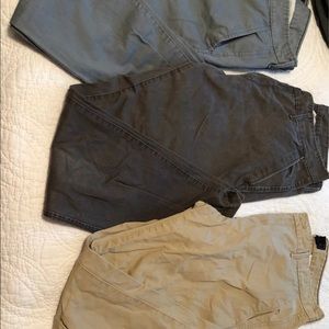 Bundle Mens Gap Khakis -34/32